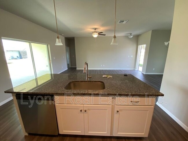 Photo - 2497 Cortland Ave