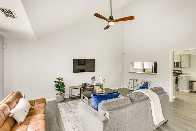 Photo - 2786 Westbrook Ct Townhome