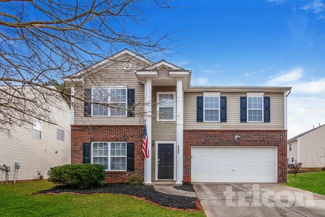Building Photo - 4003 Larkhaven Village Dr