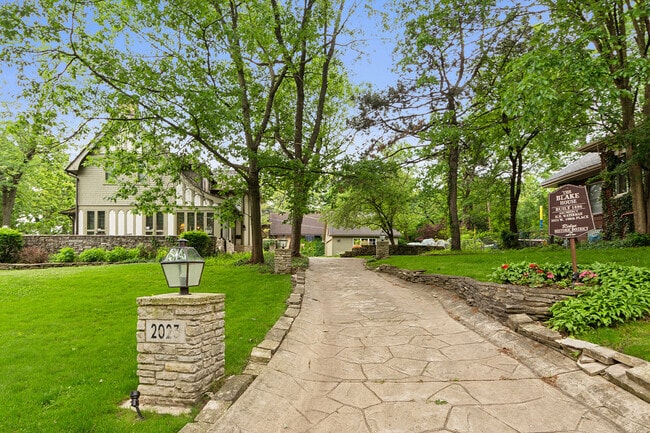 Photo - 2023-2027 W 108th Pl