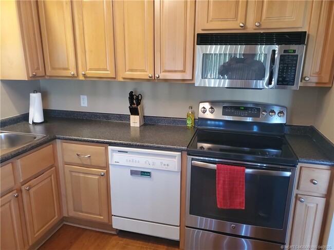 Photo - 1411 NE 14th Ct Unit 13