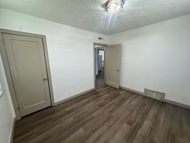 Photo - Updated 2BR Home in Kingsport For Rent - Detached 2 Car Garage