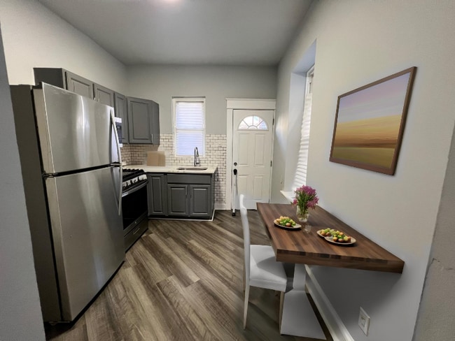 Photo - 2464 N Napa St