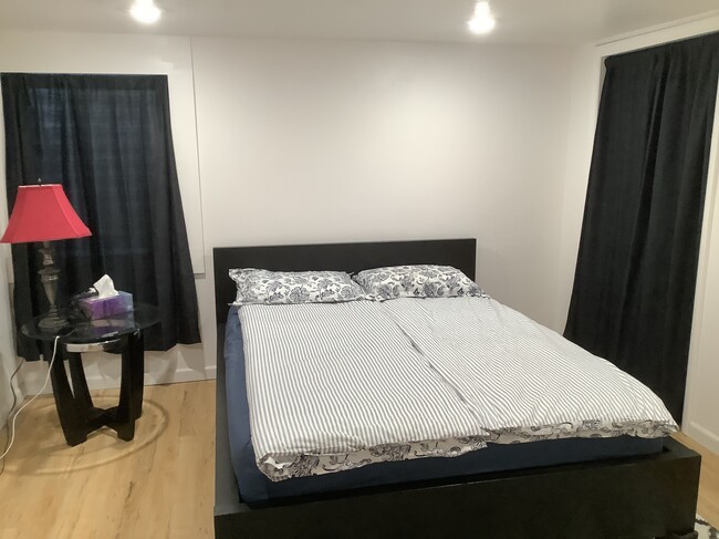 Photo - 1209 E Harney St Unidad 1209 B