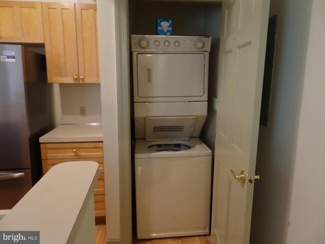 Photo - 222 Delaware St Unit 2