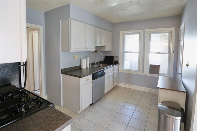 Photo - 38 Semont Rd Unit 3