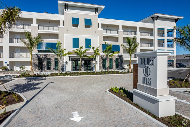 Photo - Cape West 91 Villa Apartments