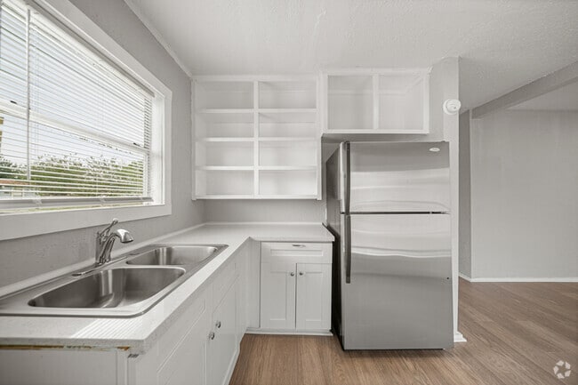 Building Photo - 1723 W 5th St Rental