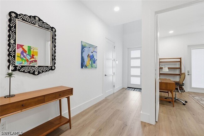 Photo - 1232 Royal Palm Dr