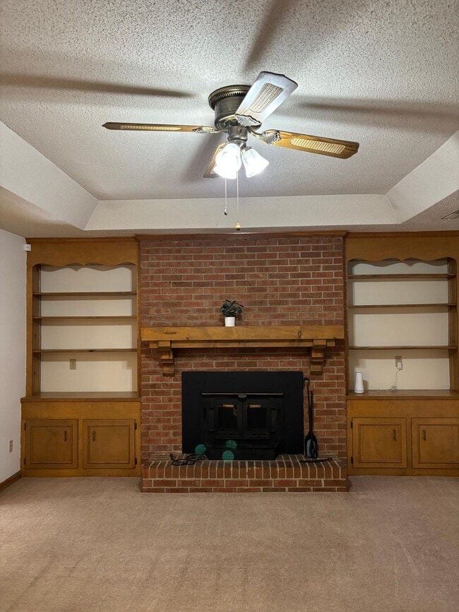 Photo - 1460 Crowndale Dr