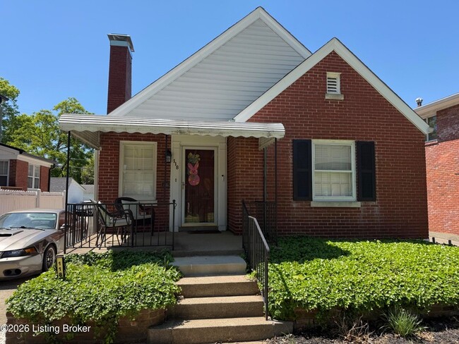 Building Photo - 118 Wiltshire Ave