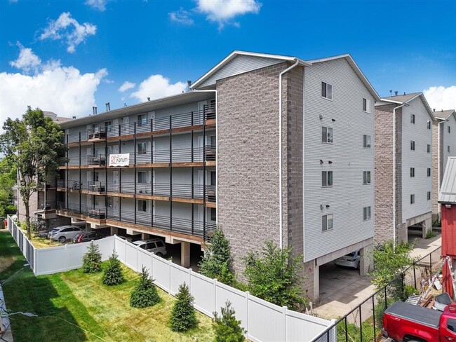 Building Photo - The Forum At Lincoln
