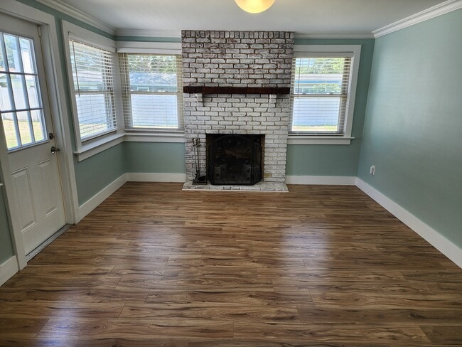 Photo - 2347 Eastwood Dr