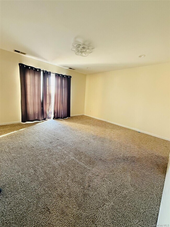 Photo - 26 Manhasset Dr