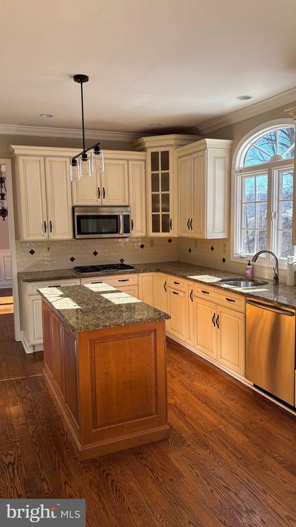 Photo - 15 Highgate Ln