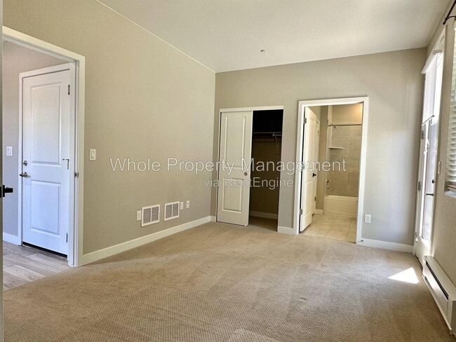 1580 W 68th Ave
