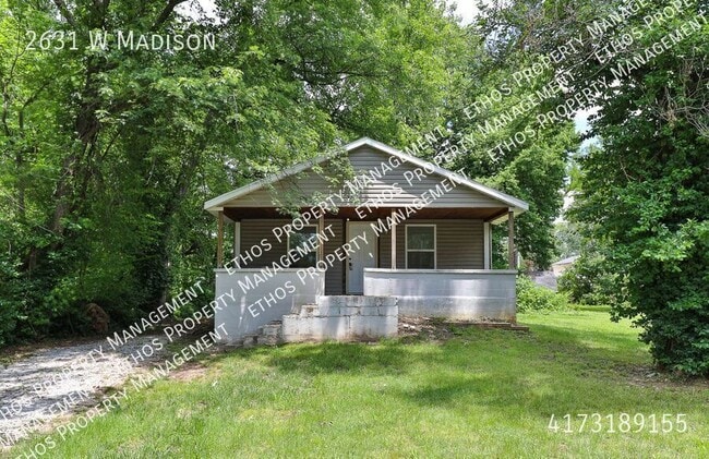 Building Photo - 2631 W Madison-