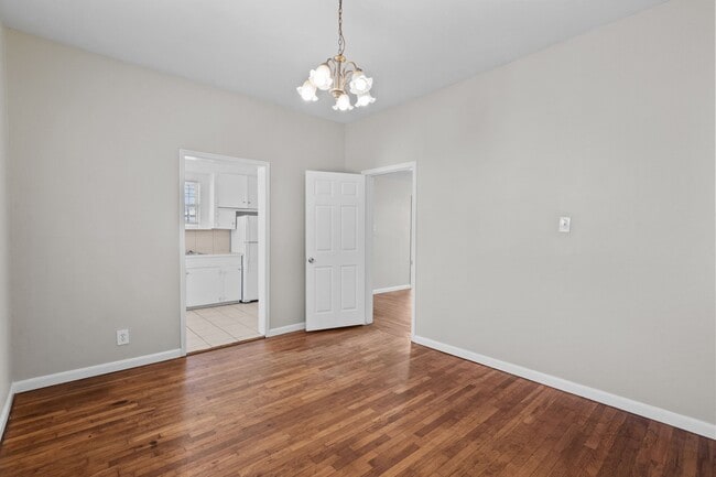 Photo - 4020 Avenue O 1/2