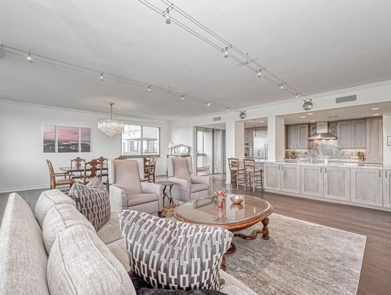 Photo - 49 Briar Hollow Ln Unit 115.6