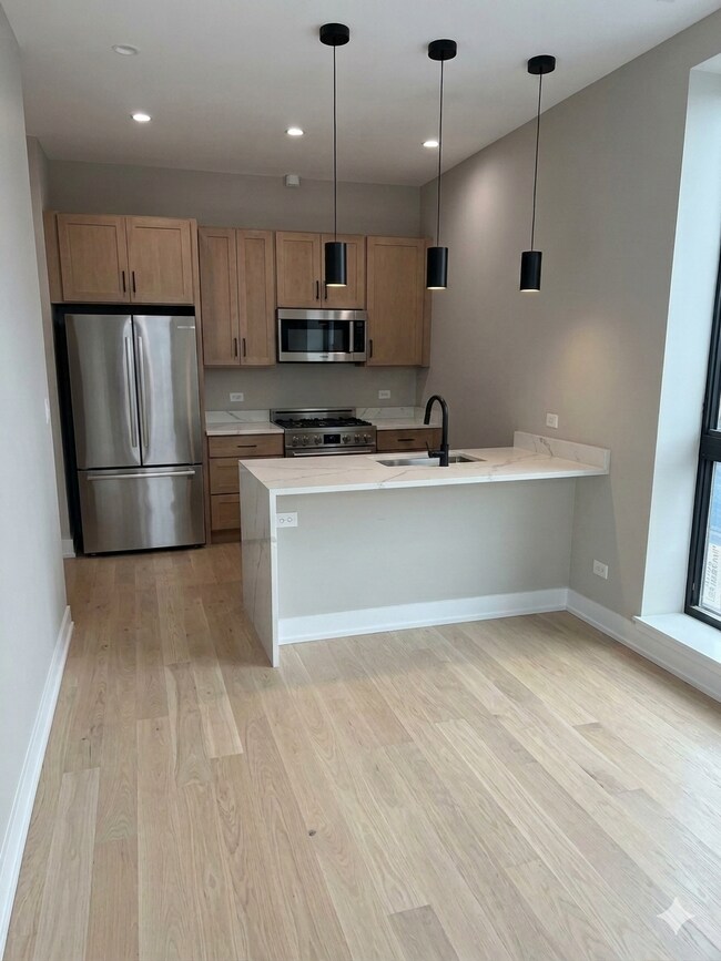 Photo - 1073 W Polk St Unit 3