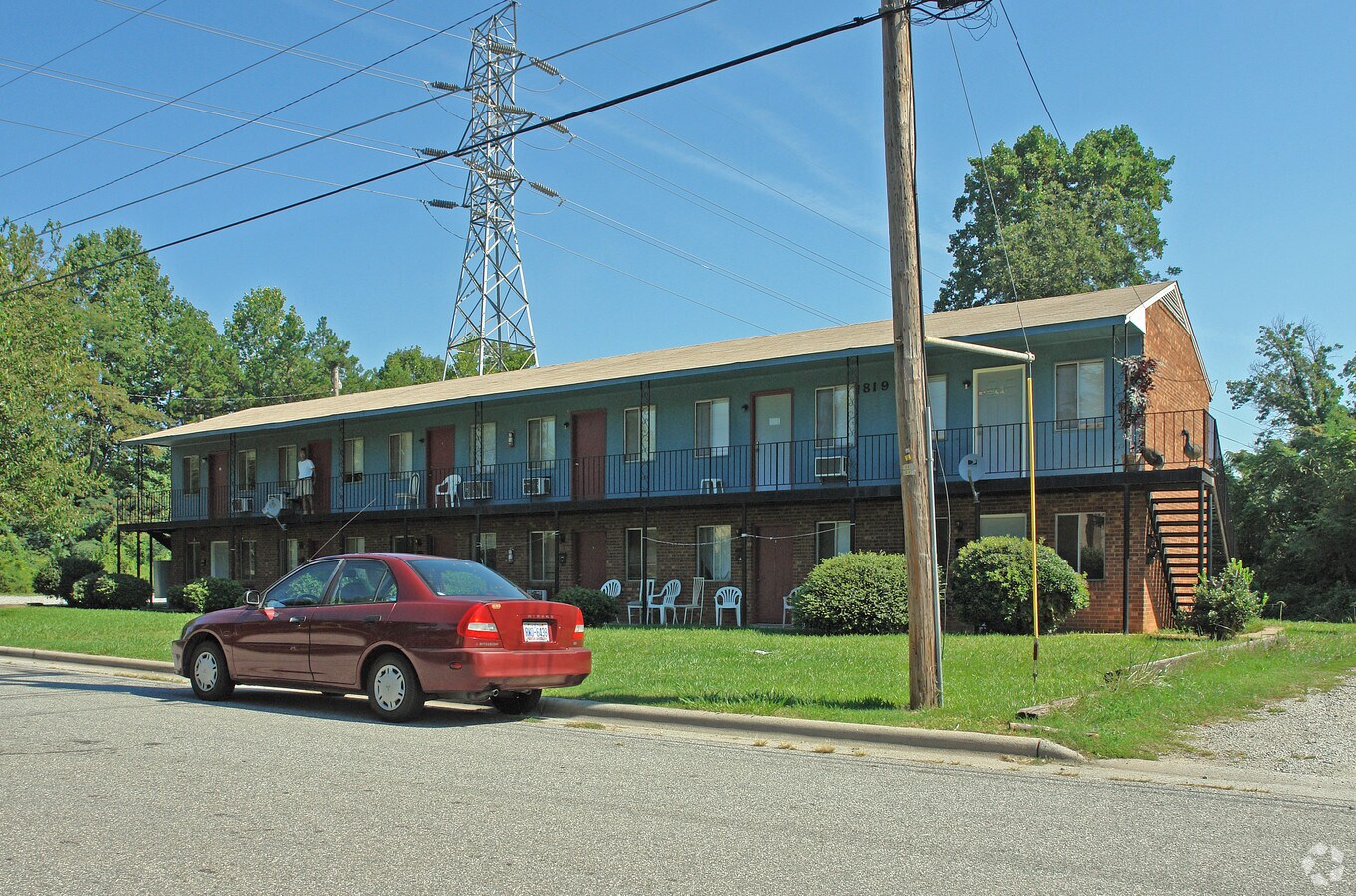 Photo - 1819 Branch St