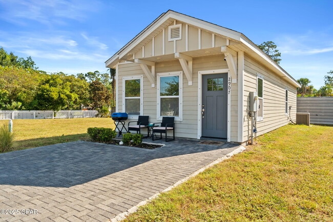 Building Photo - 2907 Sarah Jean Ct