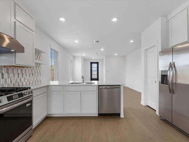 Photo - 29522 Barnview Dr