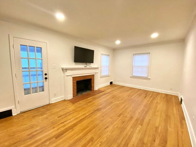 Photo - PRE-LEASING
