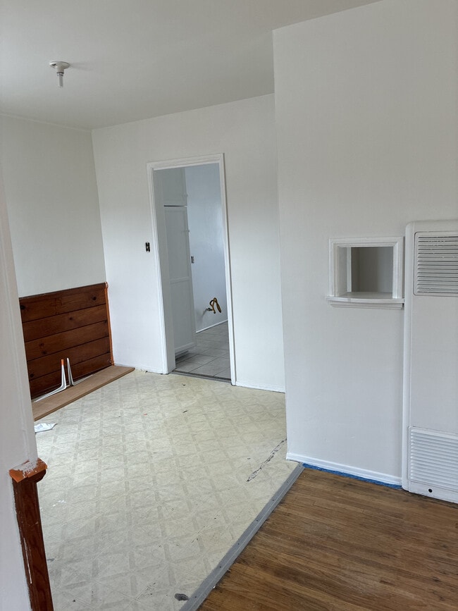 Photo - 335 N Florence St Unit 335