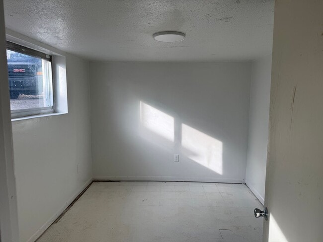 Photo - Newly Renovated One Bedroom With Parking And Large Yard Unit A