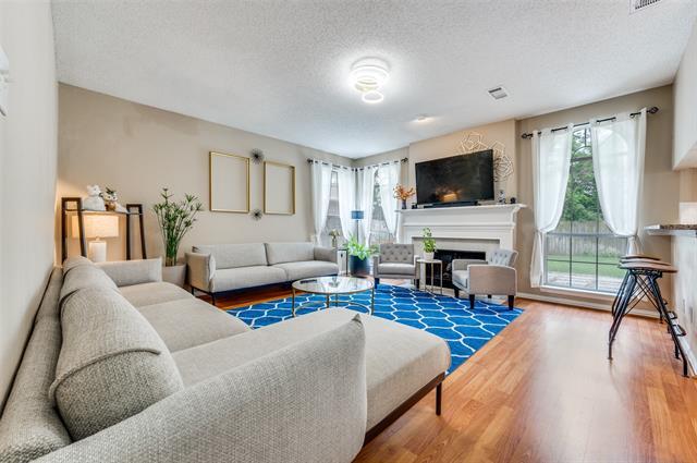 Photo - 2106 Hunter Pl Ln