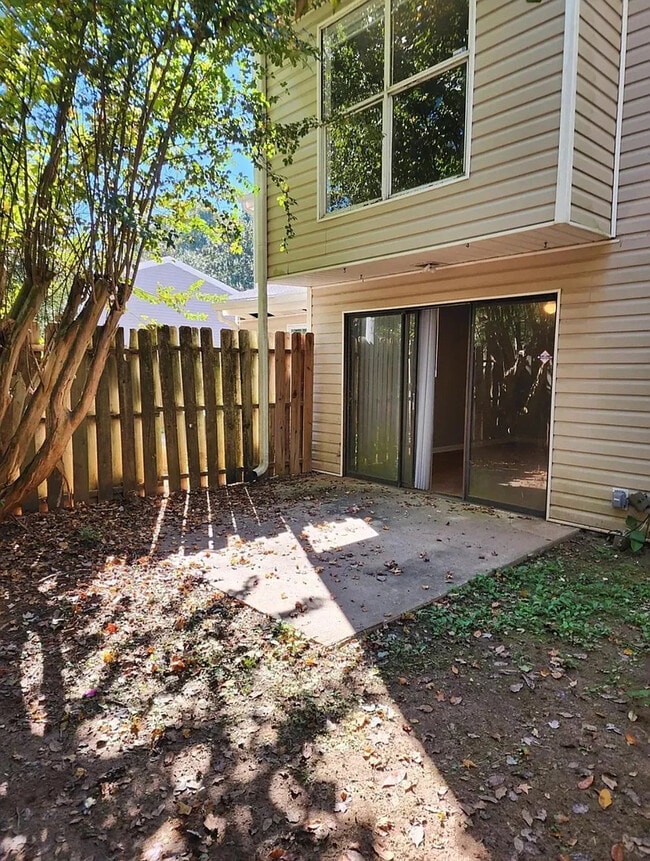 Photo - Room in Townhome on Governors Dr