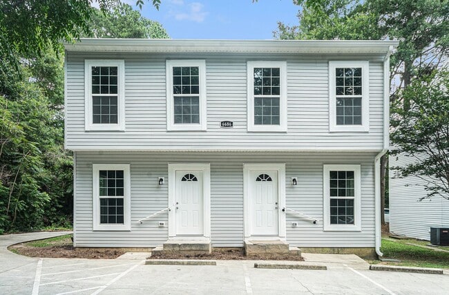 Newly Built 3BR/2.5BA Townhome in Lithonia! - Newly Built 3BR/2.5BA Townhome in Lithonia!