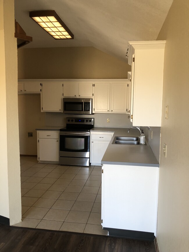 Photo - 5225 SE 82nd St