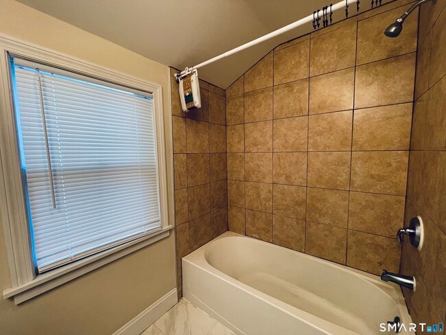 Photo - 194 Washington Ave