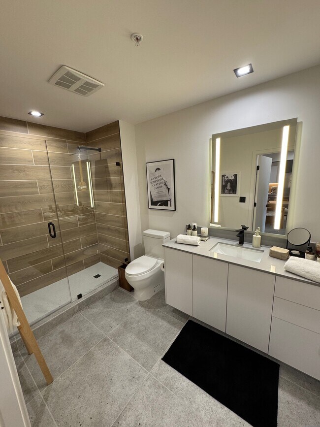 Photo - 138 NE 23rd St Unit A2