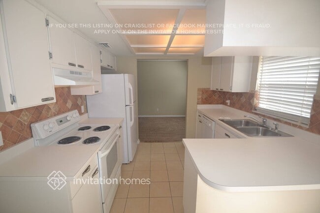 Photo - 9743 Fox Hollow Rd