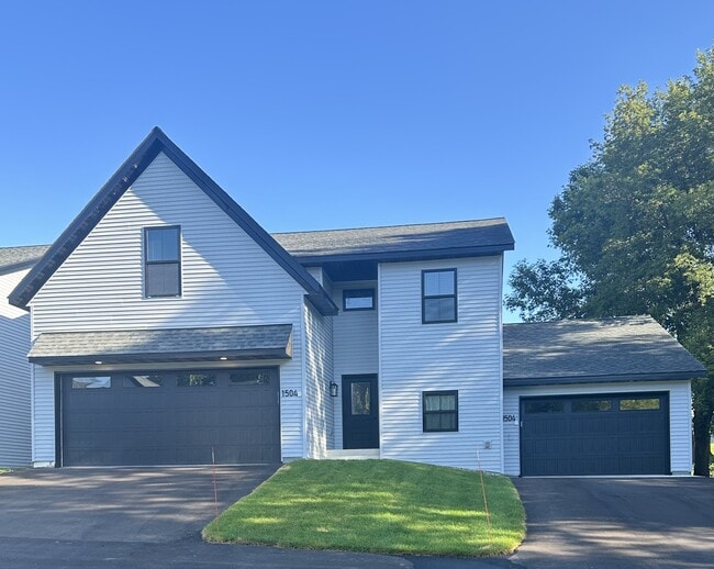 Building Photo - 1502 Lower Trentwood Cir Unit A Rental