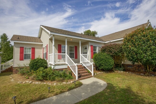 Photo - "Charming 3-Bedroom Home with 2 Full Bathrooms in Vass, NC - Spacious and Comfortable Country Liv...