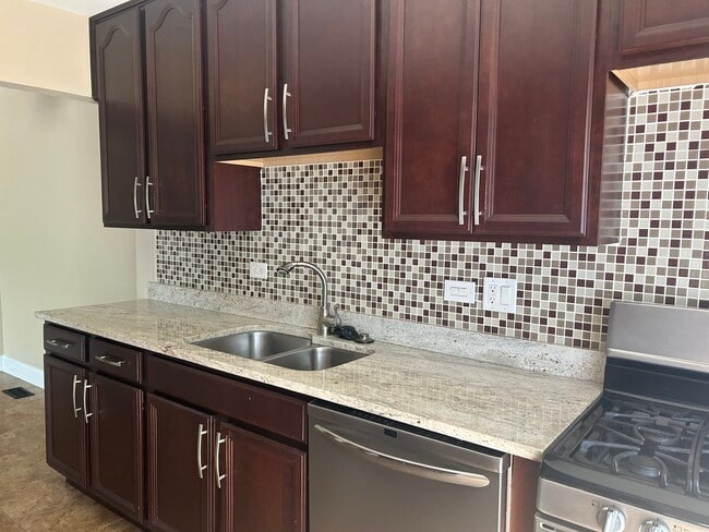 Photo - 1080 Newport Harbor Unit 0
