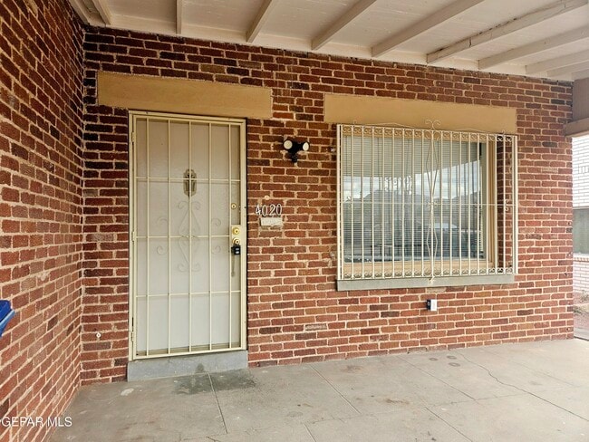 Photo - 4020 Chester Ave