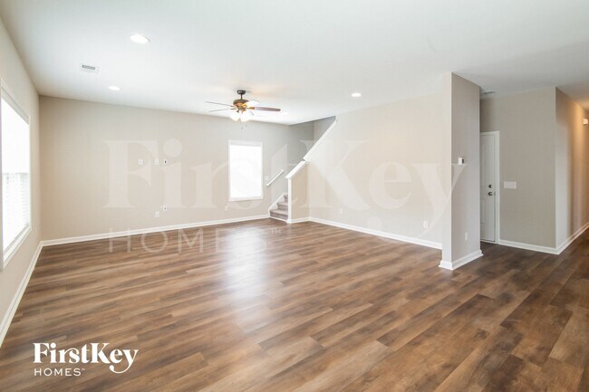 Photo - 226 Hyrne Dr