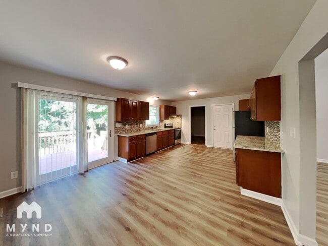 Photo - 2716 Goshawk Ln