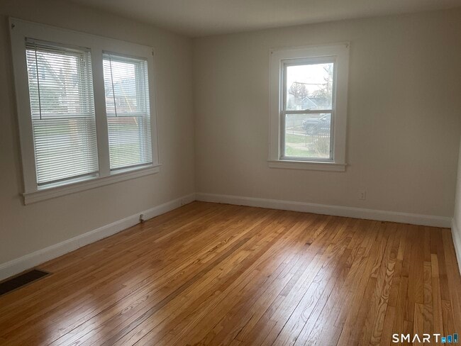 Photo - 340 Knowlton St