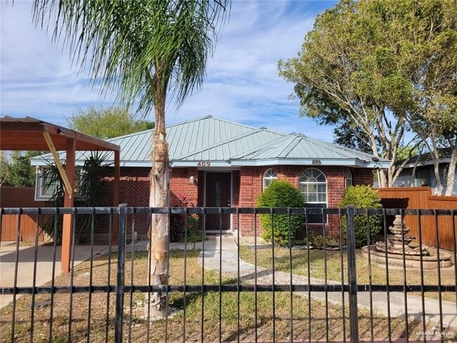 Photo - 15 Union Ave