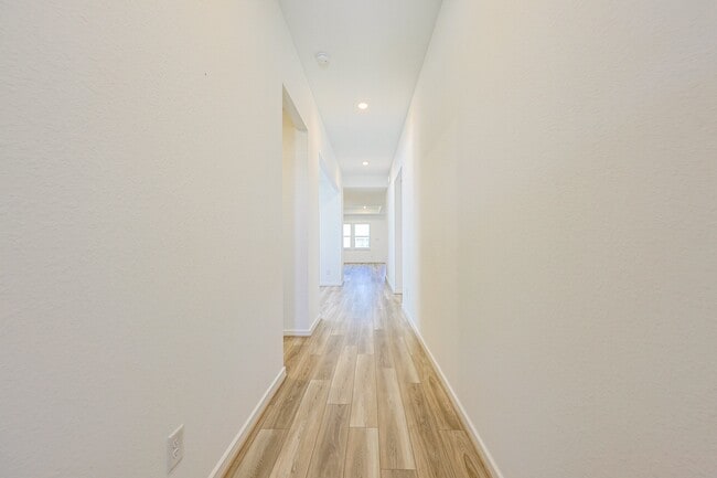 Photo - 21510 Banpo Bend Dr