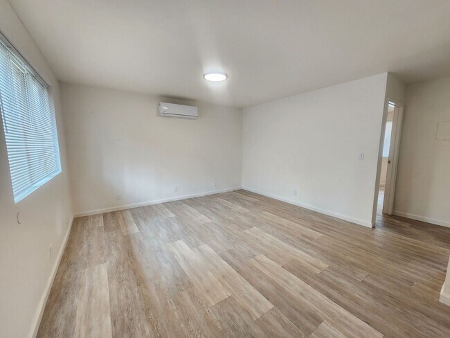 Photo - Alamo Apartments 6333 Unidad E