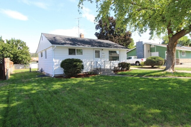 Photo - 3028 W Eloika Ave
