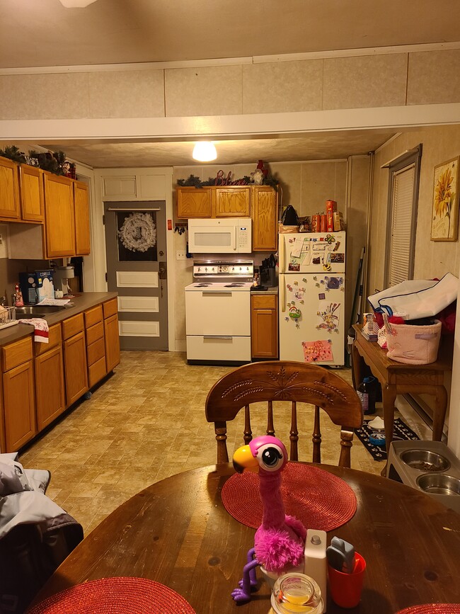 Photo - 73 E Church St