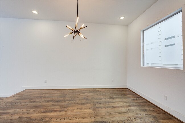 Photo - 1515 Crockett St